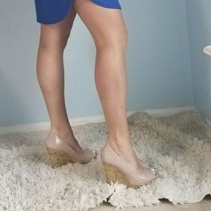Nude wedge